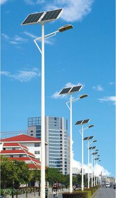 【7米太阳能路灯厂家 7米45W太阳能路灯 扬州永耀太阳能路灯图片】7米太阳能路灯厂家 7米45W太阳能路灯 扬州永耀太阳能路灯