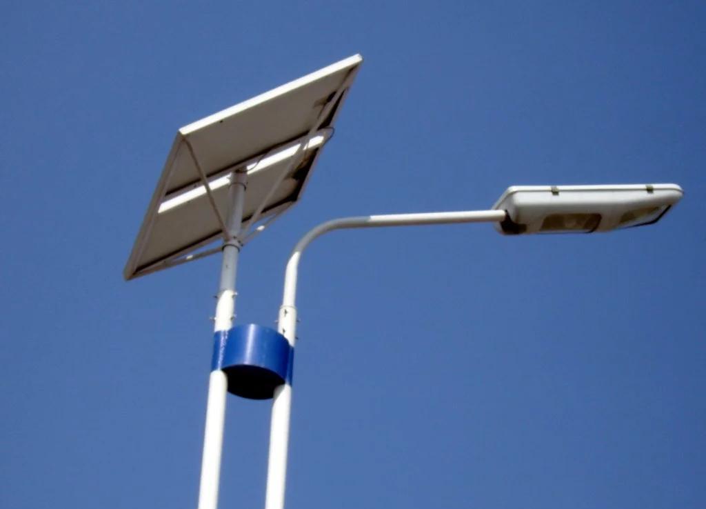 快速安装6米高太阳能路灯的步骤